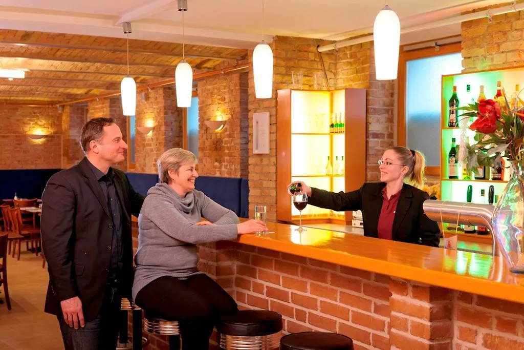 Ibis Styles Berlin City Ost 3*,